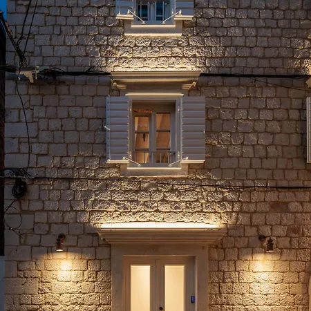 Casa Dei Fratelli Τρογκίρ